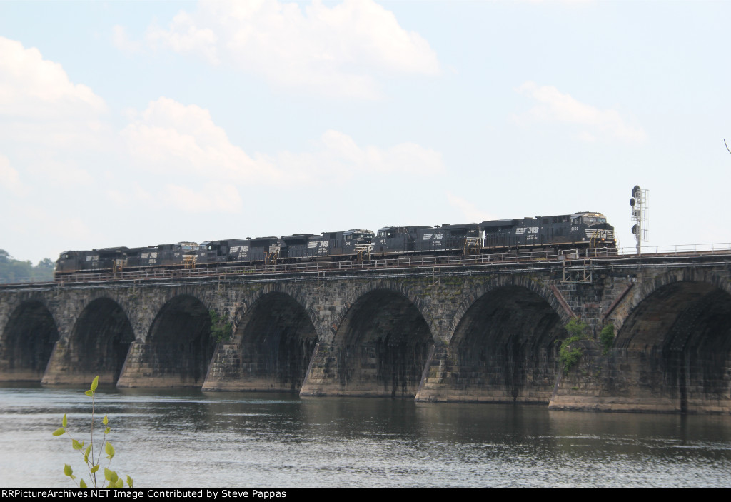 NS 8160 leads units westbound over Rockville bridge